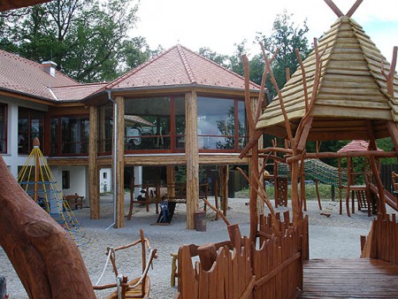 zoo-ohrada-hluboka-nad-vltavou - hriste pro deti